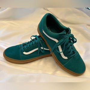 VANS turquoise shoes. LIKE NEW. Size 11 (Men US)
